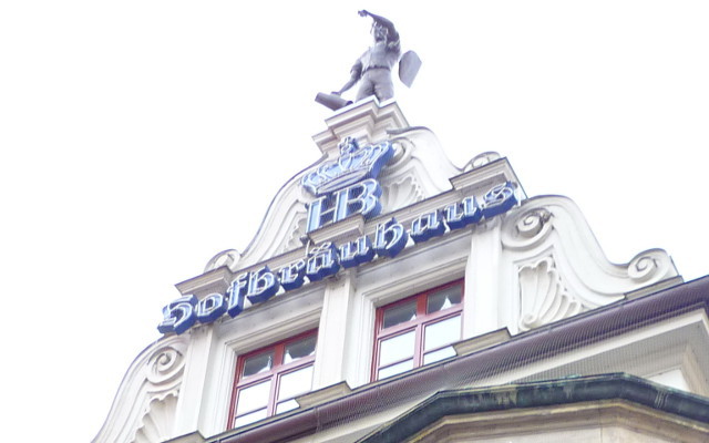 640px-hofbräuhaus3_ny