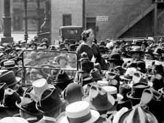 Emma Goldman propaganderer for prevensjonsmidler og abort.