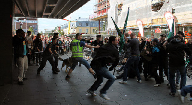 Politiet slår til med pepperspray