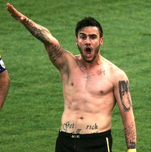 Giorgos_Katidis_Nazi_Salute_Greek_Soccer_player
