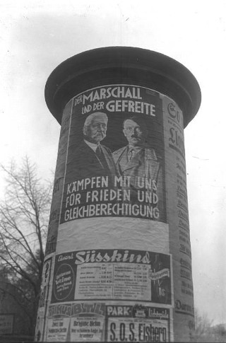 Valgplakat før valget i november 1933.