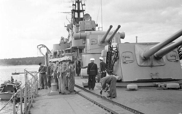 Akter-artilleriet på HMS «Göta Lejon».