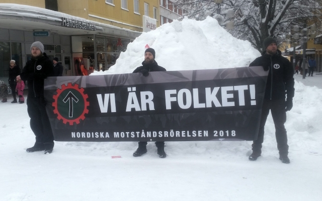 «Vi er ikke politikere – Vi er folket» Motstandsbevegelsens valgmotto for riksdagsvalget 2018.