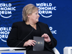 Erna Solberg taler på WEF-konferanse